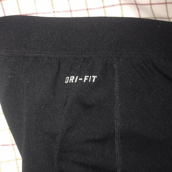 Nike Pro DrI-Fit Leggings - Picture 4 of 4